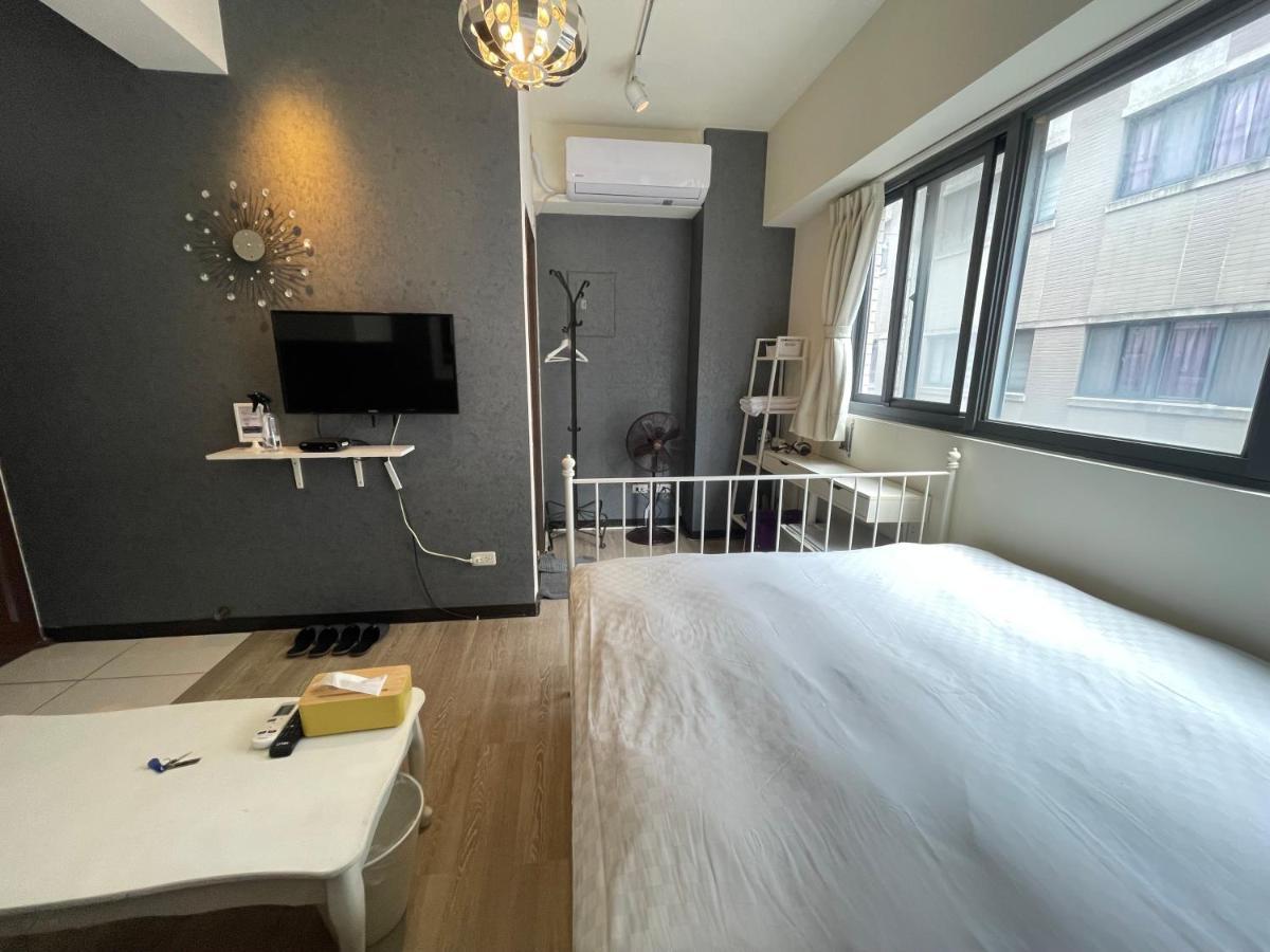 台中一中街格雷熊 Apartment Luaran gambar