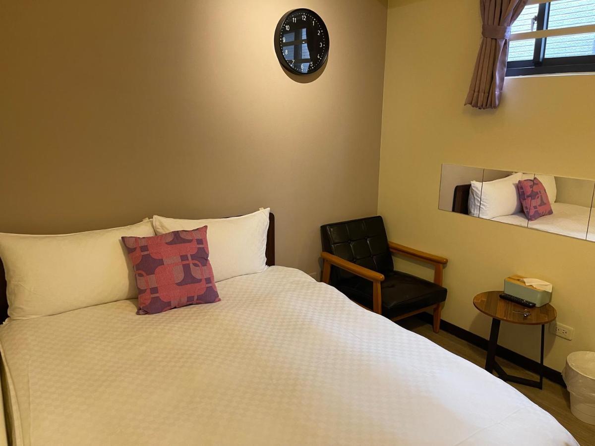 台中一中街格雷熊 Apartment Luaran gambar