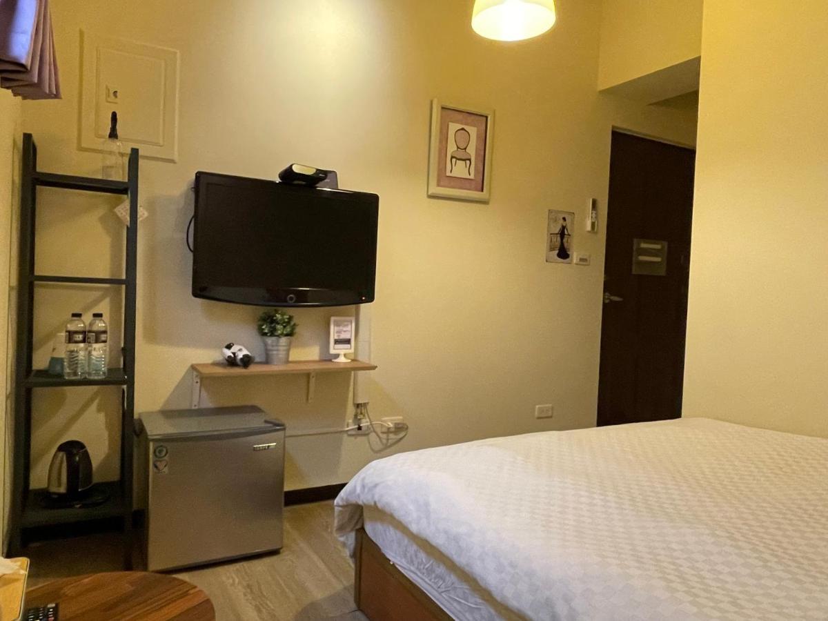 台中一中街格雷熊 Apartment Luaran gambar