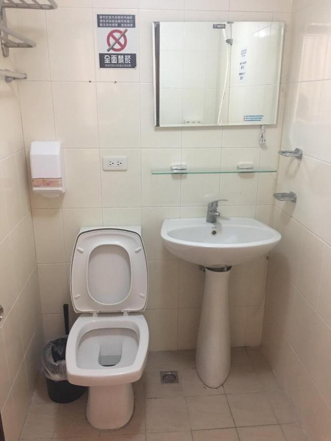 台中一中街格雷熊 Apartment Luaran gambar