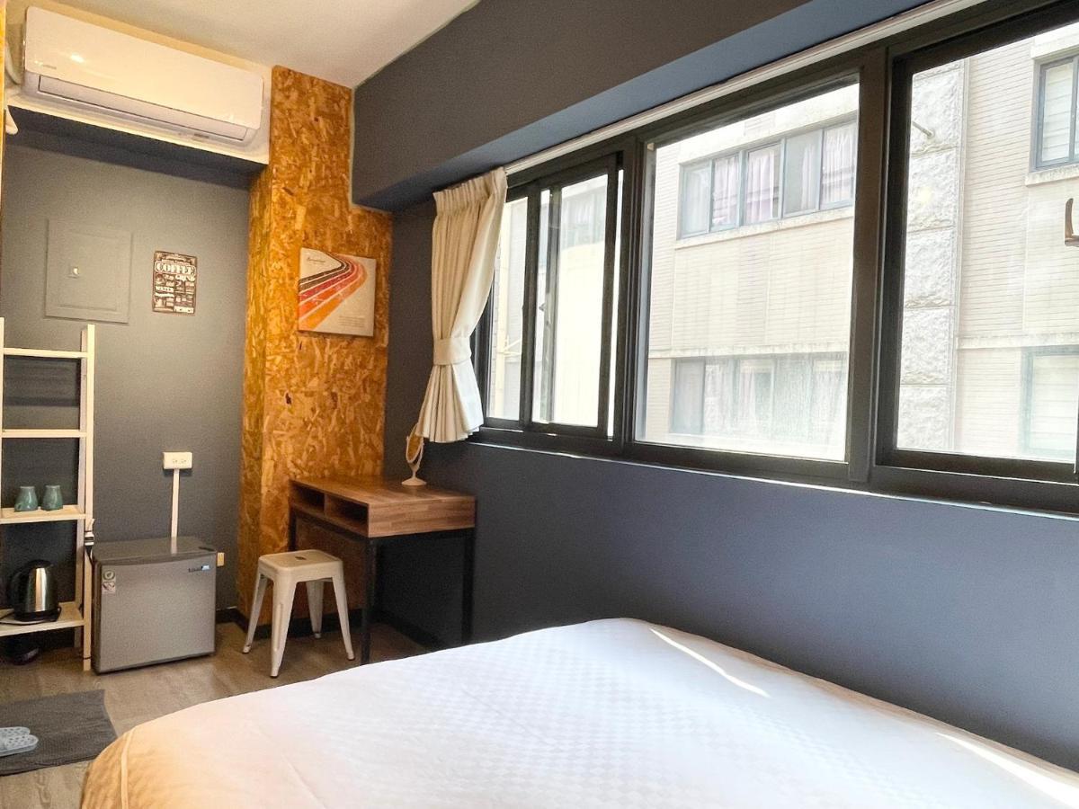 台中一中街格雷熊 Apartment Luaran gambar